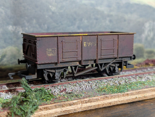 Hand-Weathered Hornby EWS Mineral Wagon | Realistic OO Gauge Model Railway Rolling Stock